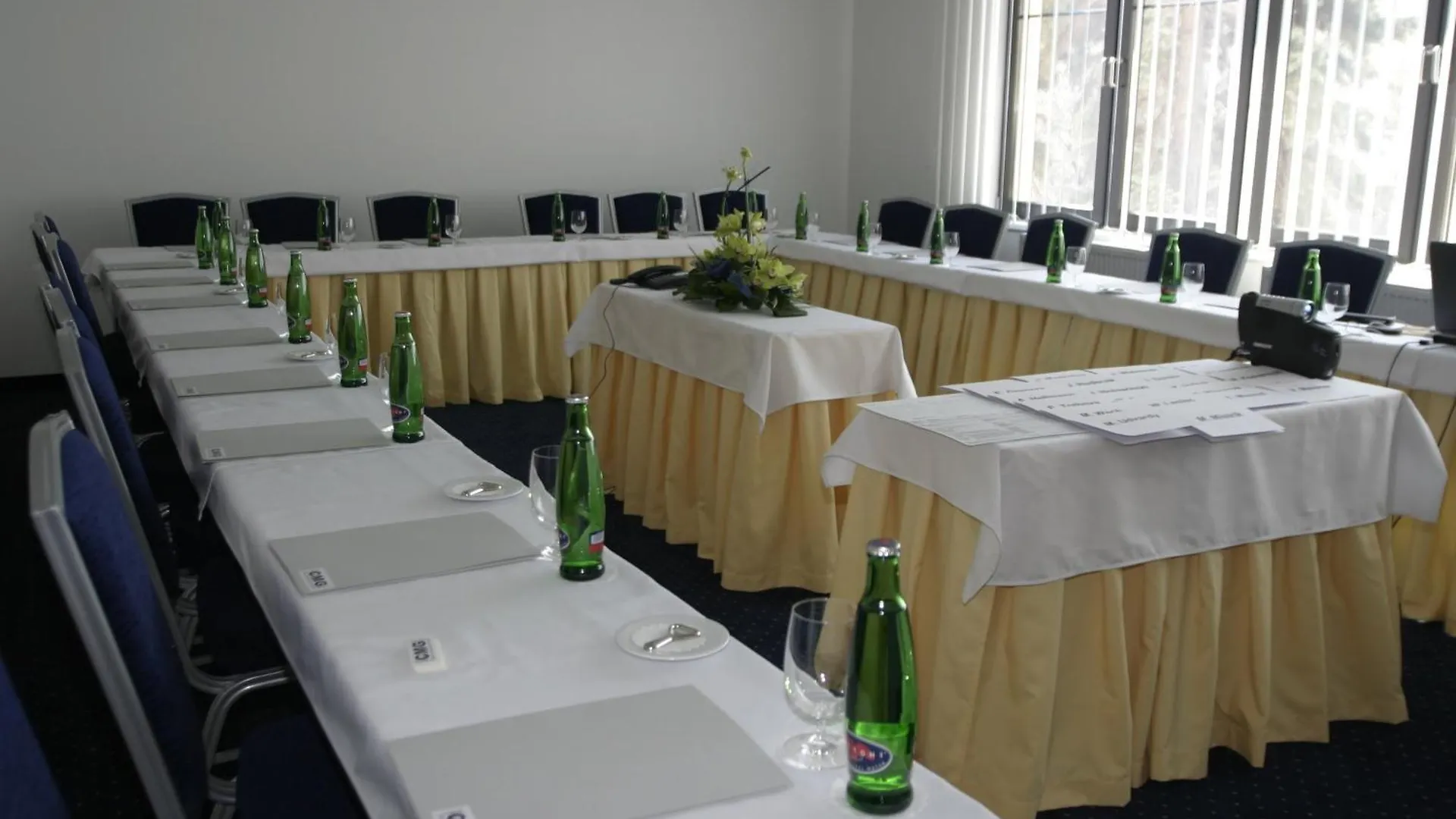 Hotel Coronet Prague 4*,
